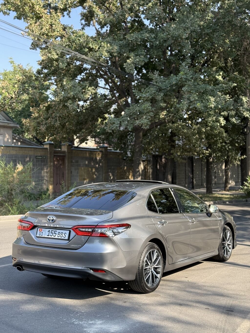 Toyota Camry: 2023 г., 2.5 л, Вариатор, Гибрид, Седан: фото 8