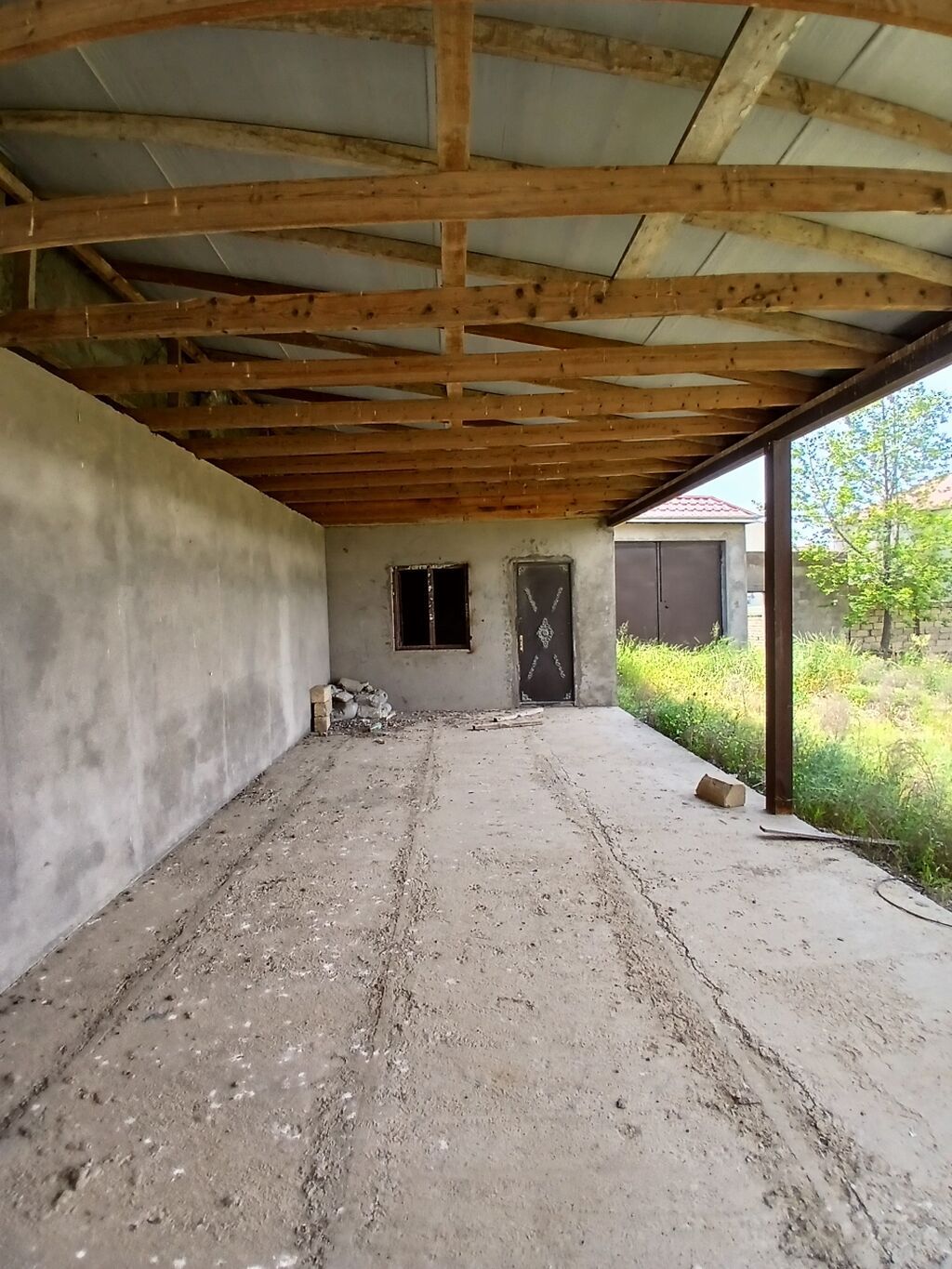 8 otaq, 250 kv. m, Kredit var, Təmirsiz