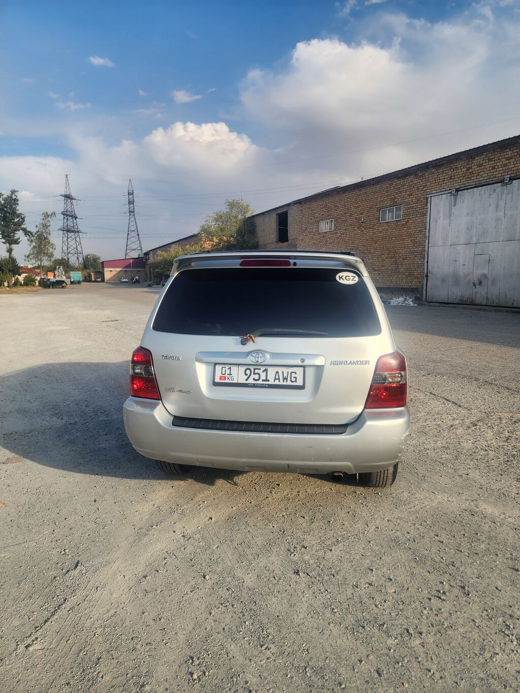 Toyota Highlander: 2004 г., 3.3 л, Автомат, Бензин, Кроссовер: фото 2