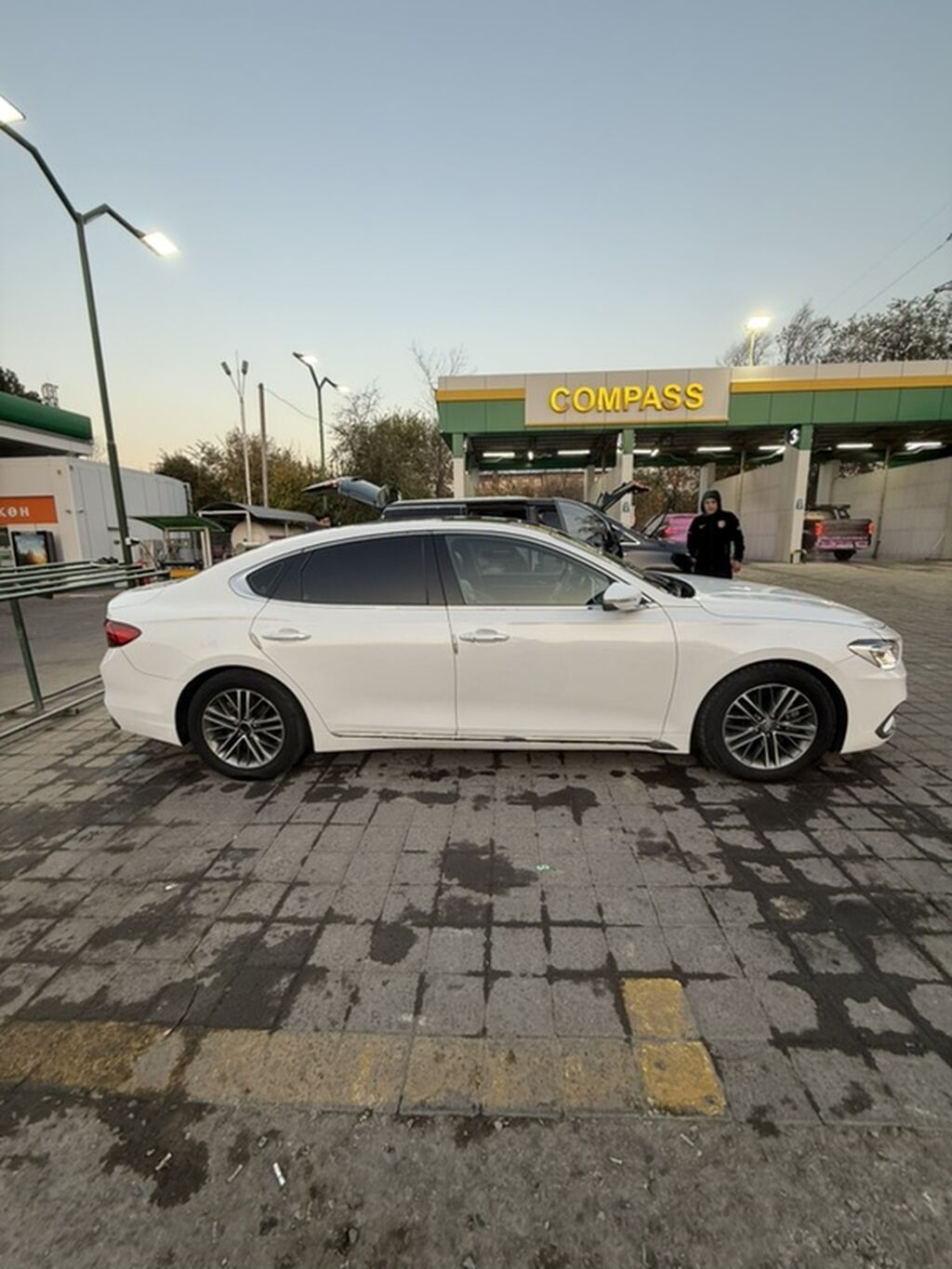 Hyundai Grandeur: 2017 г., 3 л, Автомат, Газ, Седан: фото 4