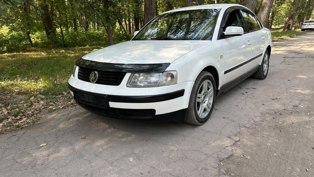 Volkswagen Passat: 2000 г., 1.8 л, Типтроник, Бензин, Седан: фото 3