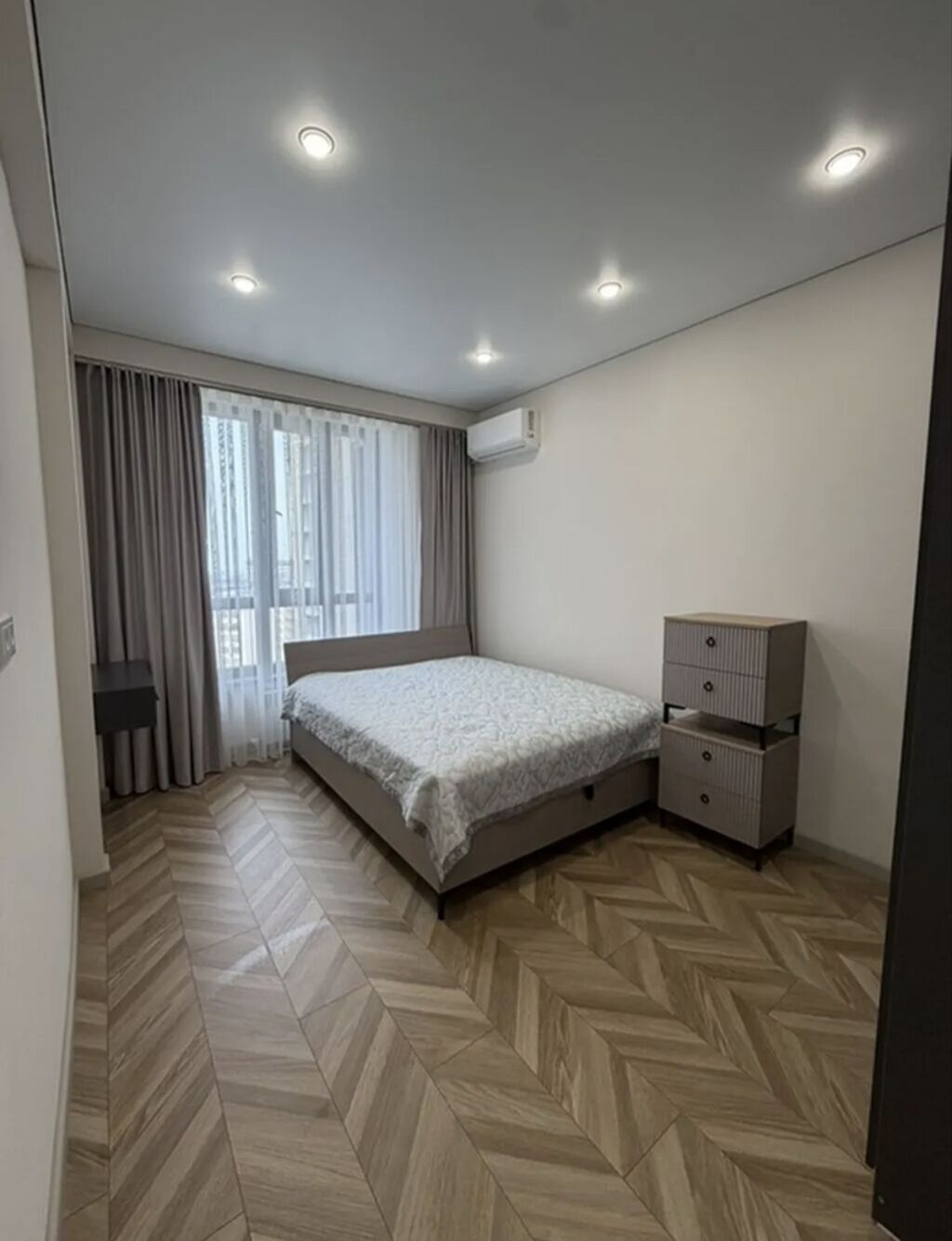 1 комната, 92 м², Свежий ремонт: фото 7