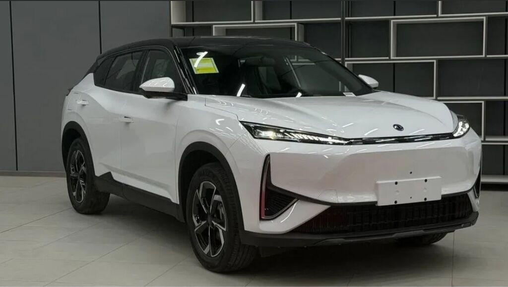 Dongfeng AX7