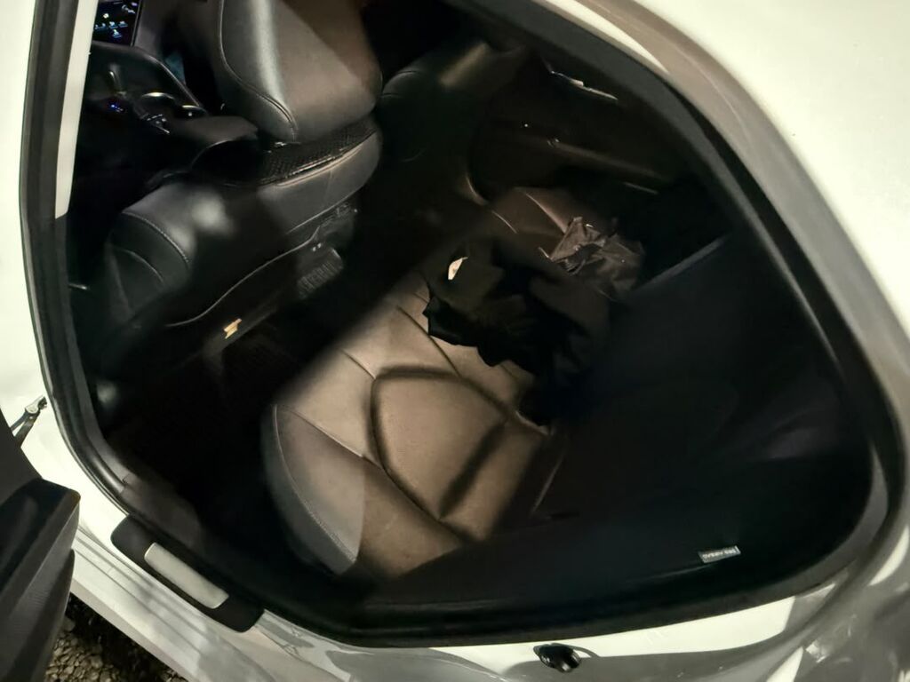 Toyota Camry: 2020 г., 2.5 л, Автомат, Гибрид, Седан: фото 5