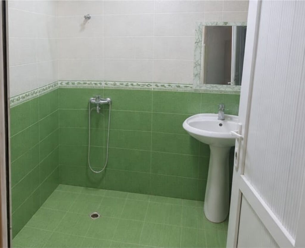 🏠 SATILIR — 3 OTAQLI MƏNZİL Azadlıq metrosuna 15 dəqiqəlik piyada