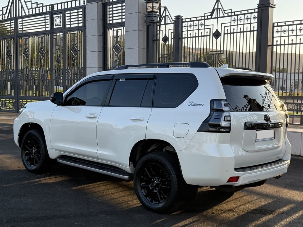 Toyota Land Cruiser Prado: 2018 г., 4 л, Автомат, Бензин, Внедорожник: фото 5