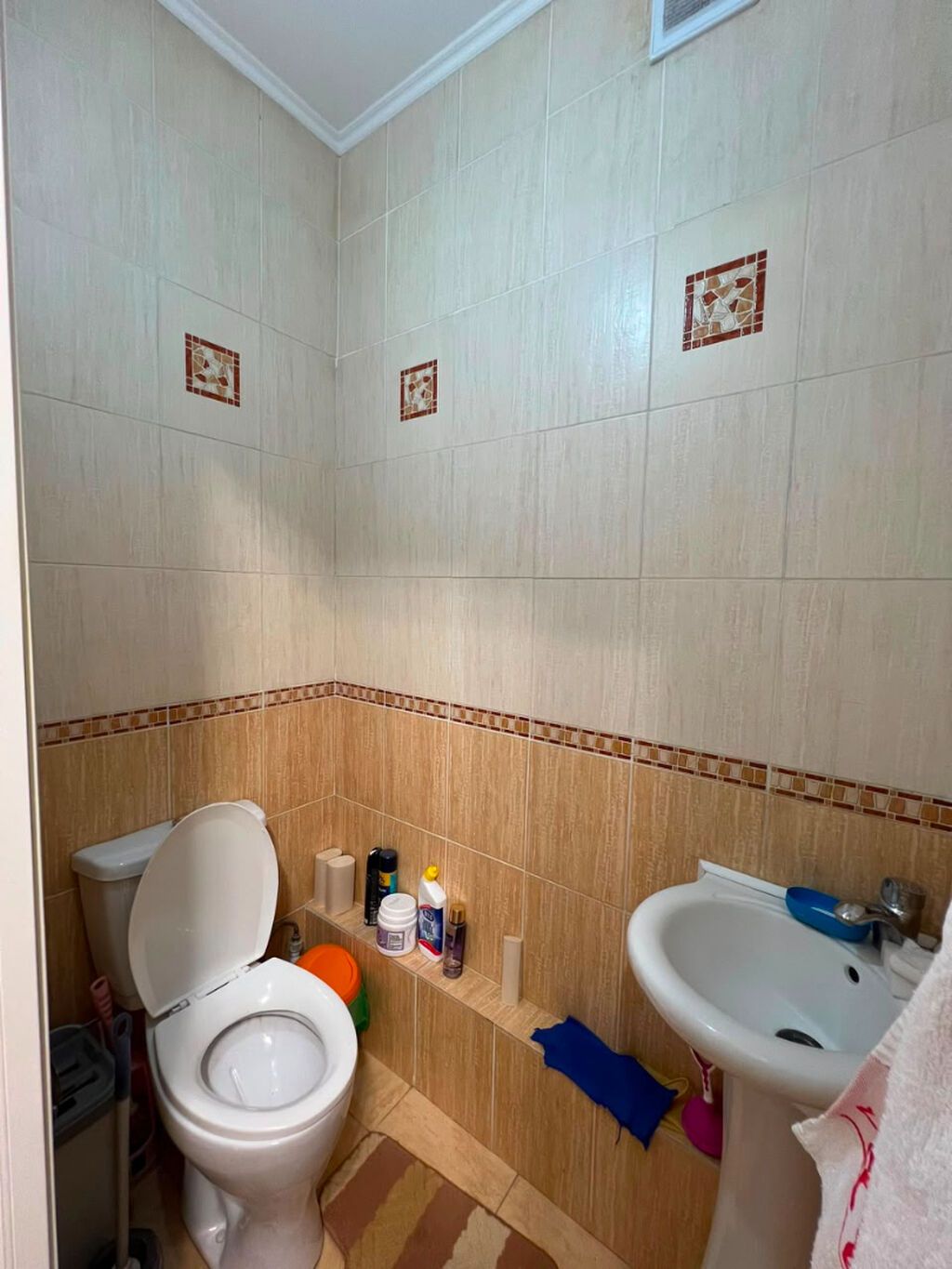 2 комнаты, 63 м², 12 мкр 106 серия, 9 этаж, Евроремонт: фото 5