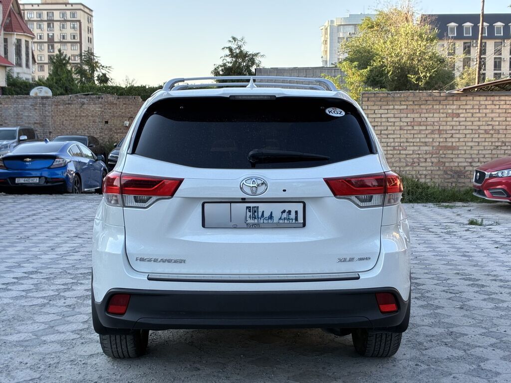 Toyota Highlander: 2016 г., 3.5 л, Автомат, Бензин, Внедорожник: фото 7