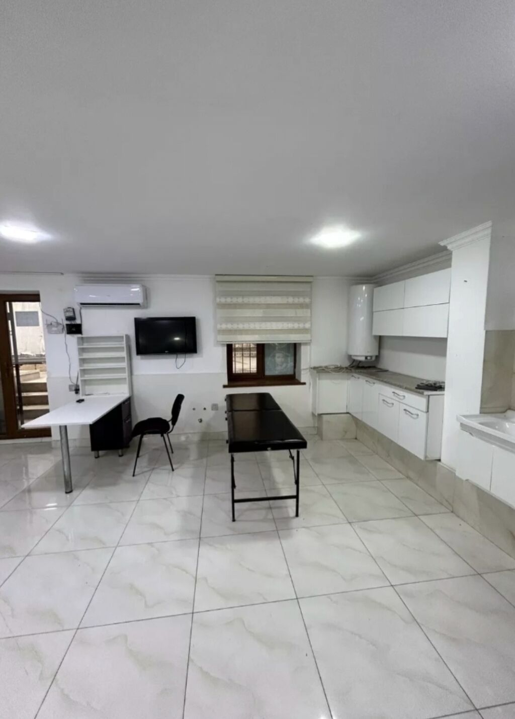 İcarəyə verilir – hal hazırda fəaliyyət göstərən gözəllik və kişi