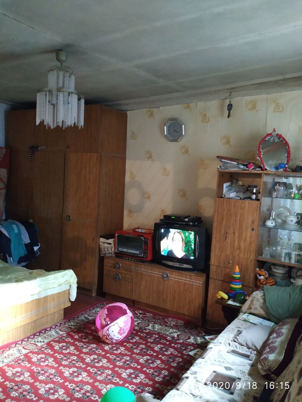 Binəqədi qəs. 3 otaqlı, 93 kv. m, Orta təmir