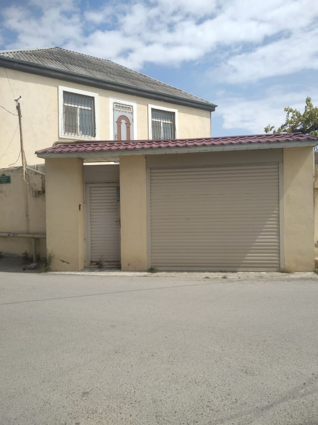 Suraxanı 5 otaqlı, 150 kv. m, Orta təmir