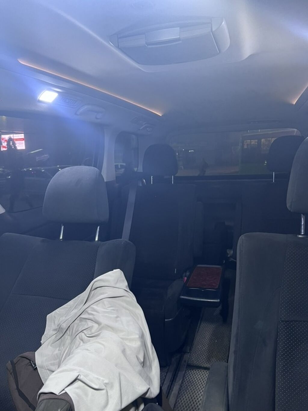 Toyota Vellfire: 2010 г., Газ, Минивэн: фото 5