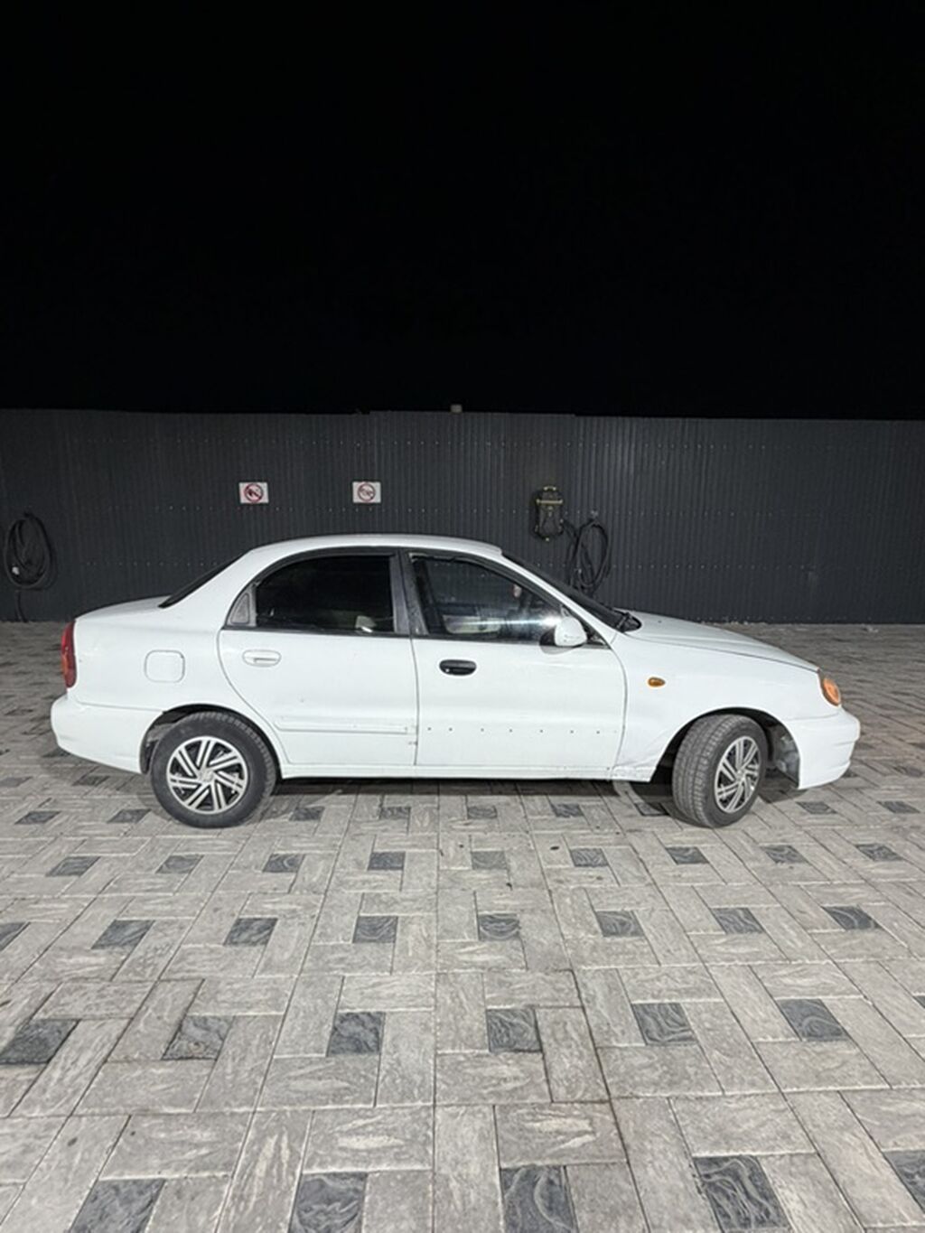 Daewoo Lanos: 2000 г., 1.5 л, Автомат, Бензин, Седан: фото 4