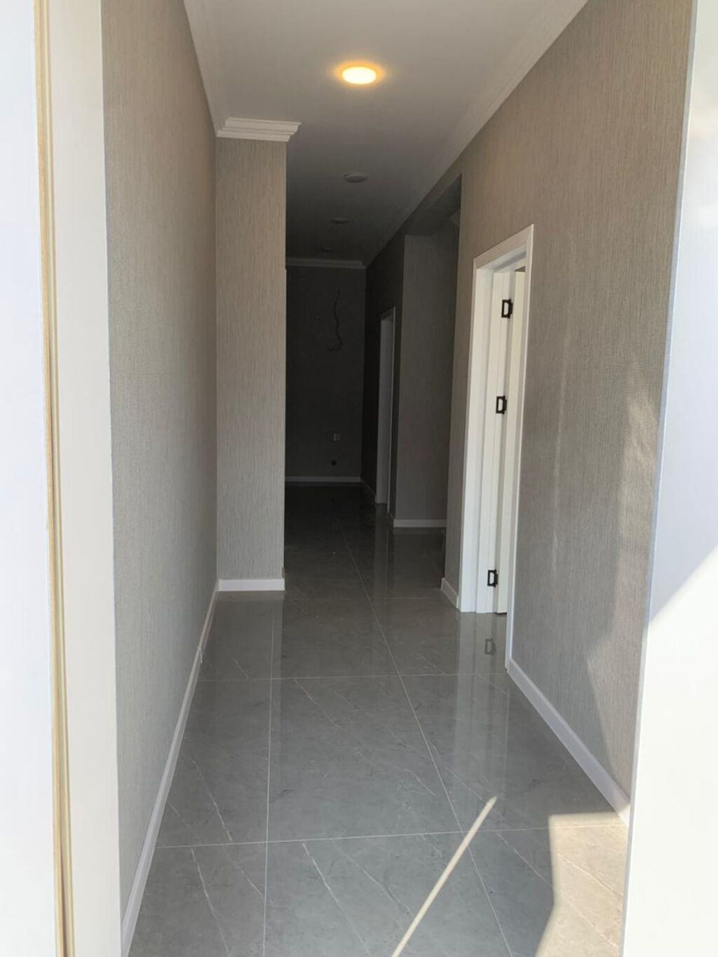 6 otaqlı, 140 kv. m, Yeni təmirli