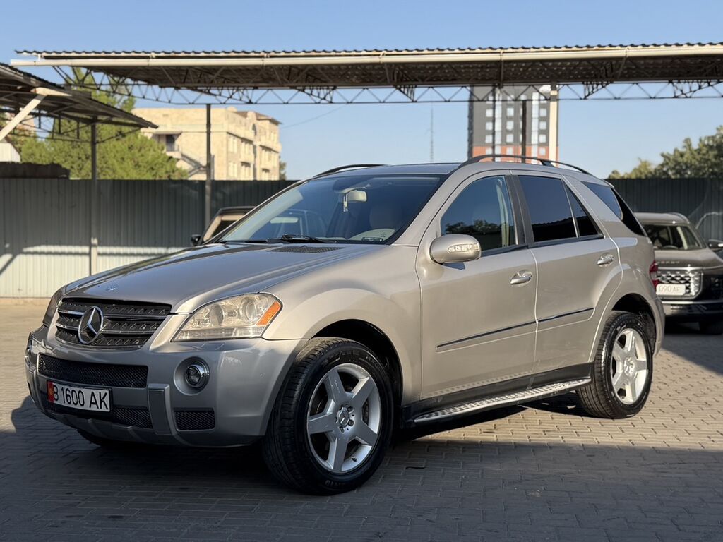 Mercedes-Benz ML-Class: 2008 г., 5.5 л, Автомат, Бензин, Кроссовер: фото 2