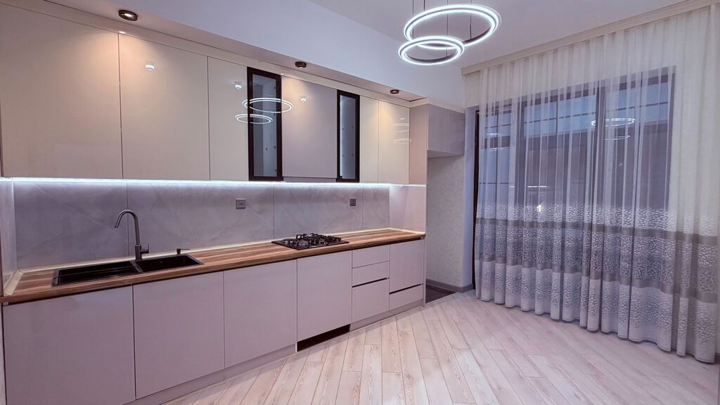 4 otaqlı, 124 kv. m, Kredit var, Yeni təmirli