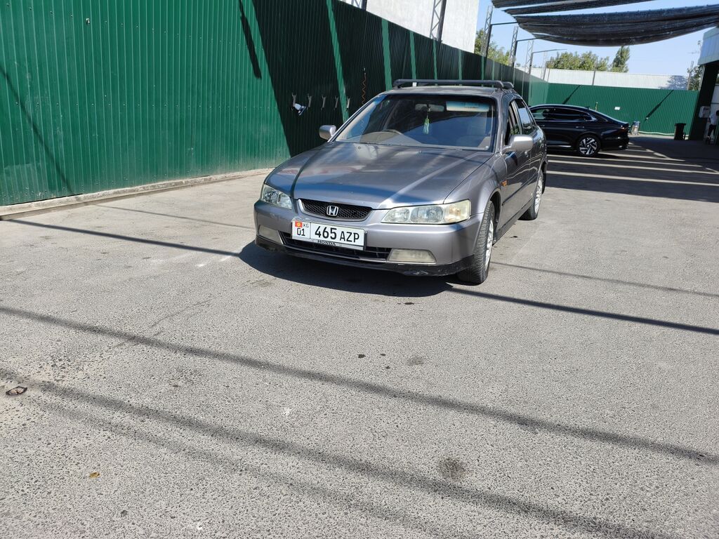 Honda Accord: 2001 г., 2 л, Автомат, Бензин, Седан: фото 5