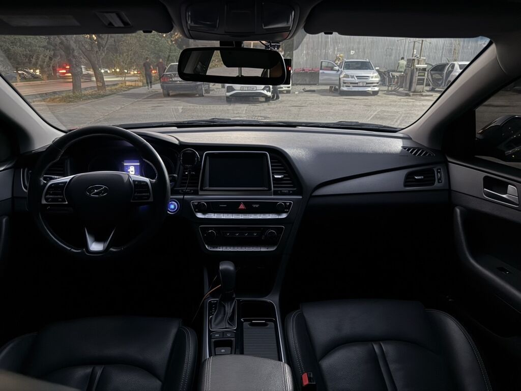 Hyundai Sonata: 2018 г., Автомат, Бензин, Седан: фото 6