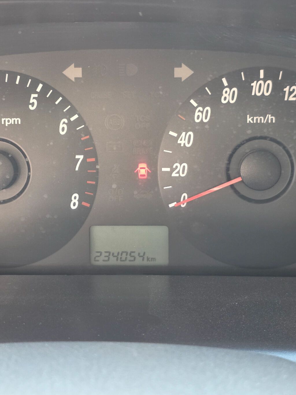 Hyundai Avante: 2005 г., 1.6 л, Автомат, Бензин, Седан: фото 2
