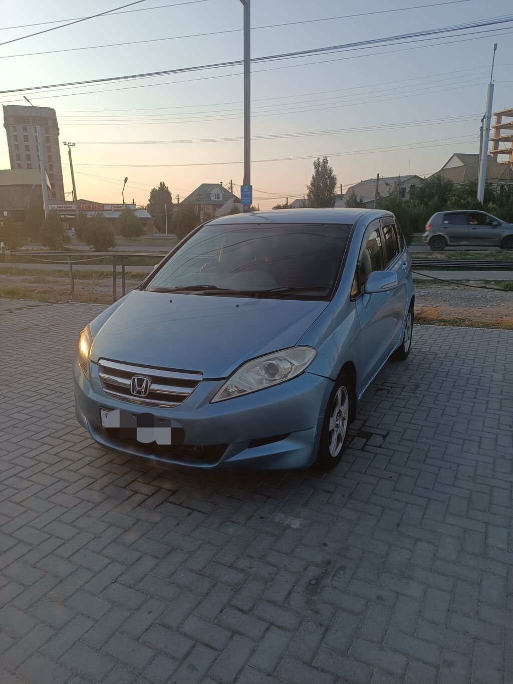 Honda Edix: 2004 г., 2 л, Автомат, Бензин, Минивэн: фото 2