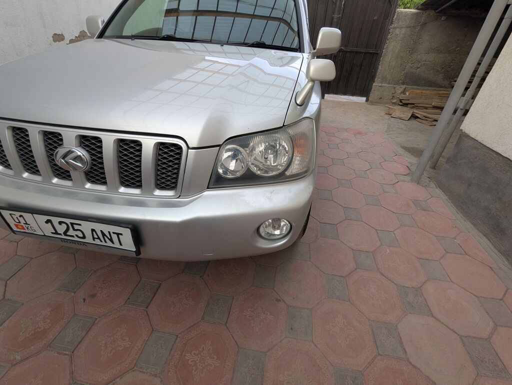 Toyota Kluger: 2002 г., 3 л, Автомат, Бензин, Кроссовер: фото 2