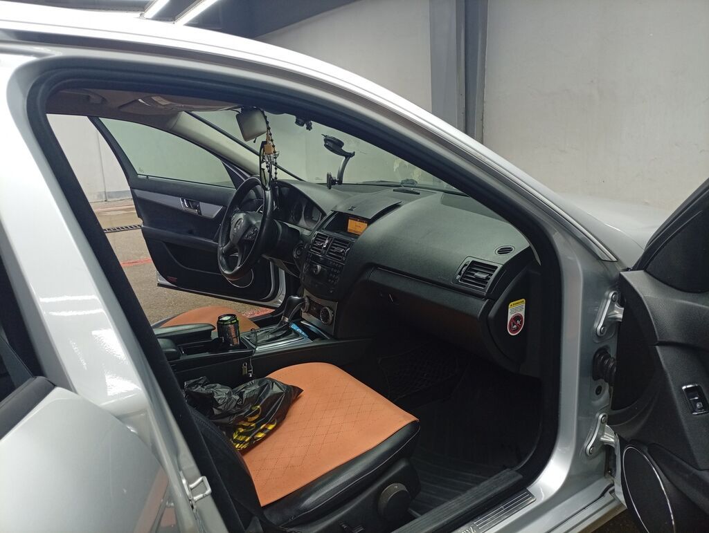 Mercedes-Benz C-Class: 2009 г., 1.8 л, Автомат, Бензин, Седан: фото 3