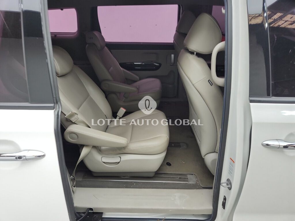Kia Carnival: 2019 г., 2.2 л, Автомат, Дизель, Минивэн: фото 8
