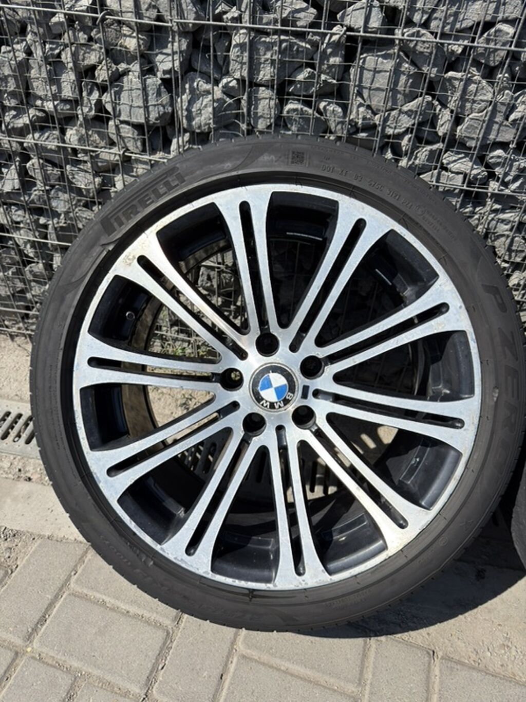 Колеса в сборе 275 / 40 / R 19, Лето, Б/у, Комплект, Легковые, Литые, отверстий - 5: фото 3