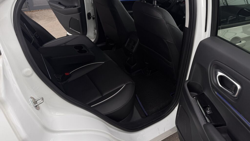 Honda e:NS1: 2023 г., 1 л, Автомат, Электромобиль, Кроссовер: фото 8