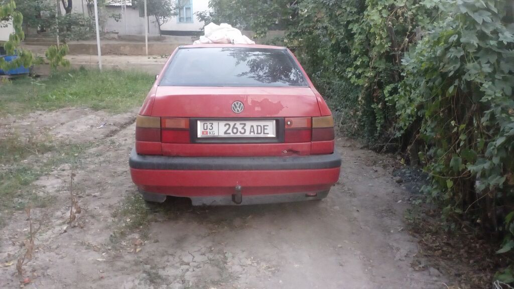 Volkswagen Vento: 1994 г., Седан: фото 3