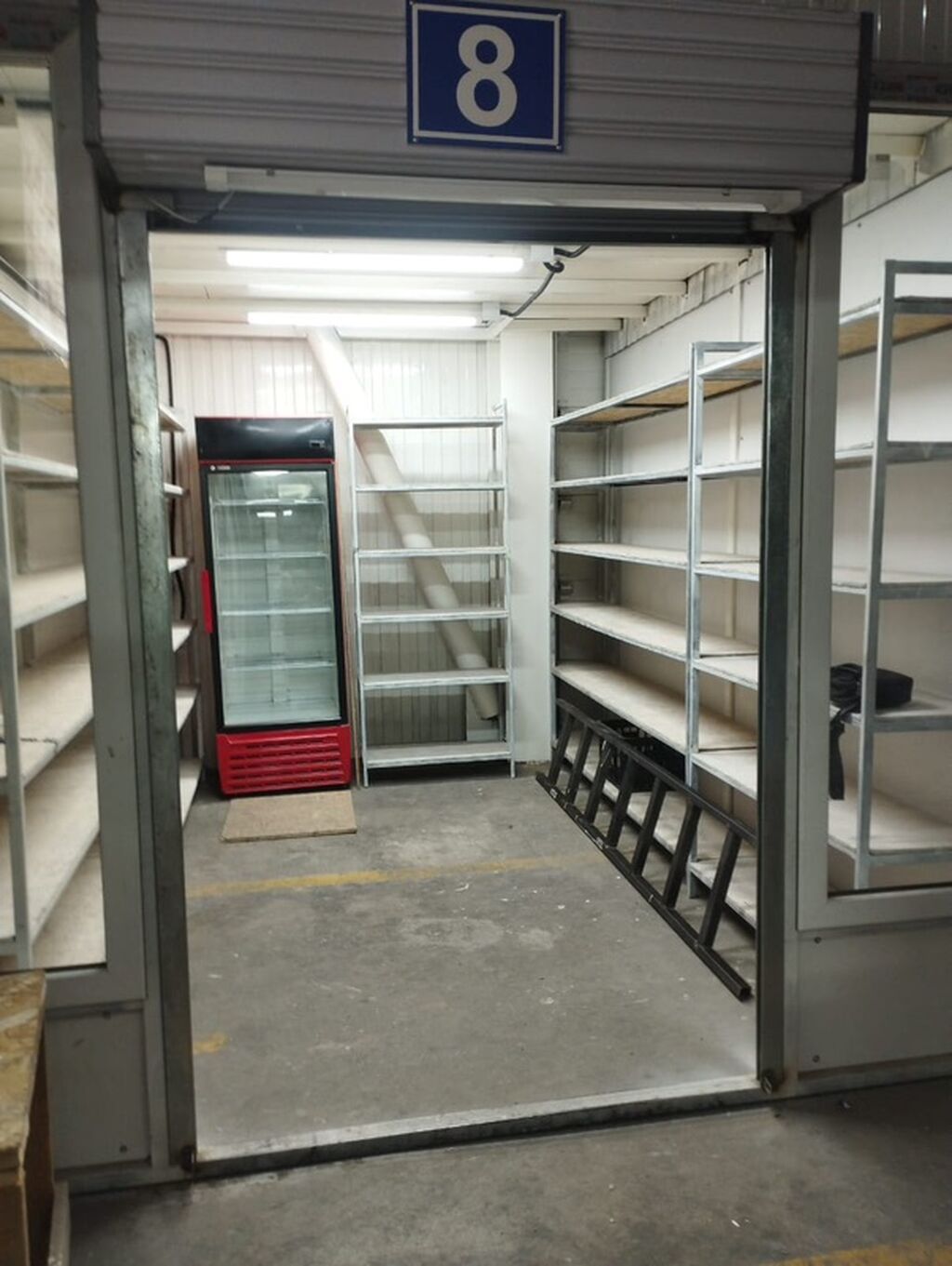 Торговое место, В торговом центре, 12 м² С оборудованием, С ремонтом, Electricity сommunications, Склад: фото 3