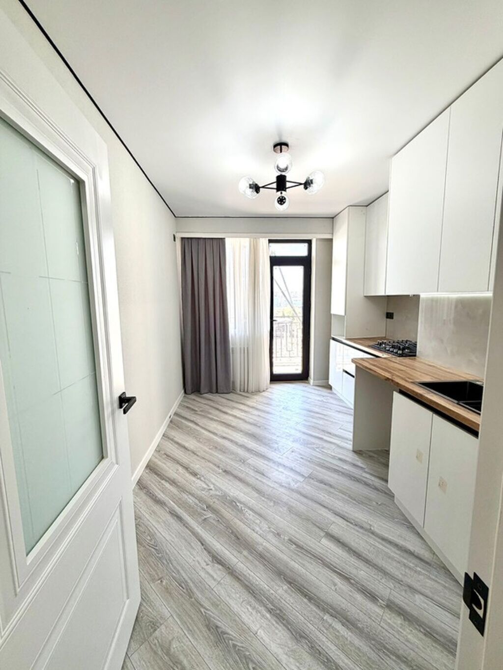 1 комната, 43 м², ул. Горького / Алматинка Элитка, 9 этаж, Евроремонт: фото 3