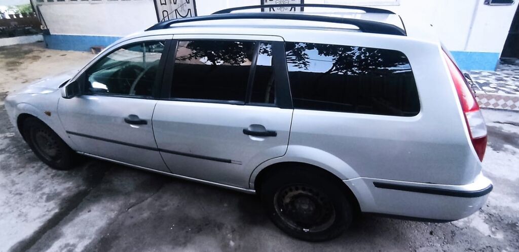 Ford Mondeo: 2003 г., 2 л, Механика, Дизель, Универсал: фото 3