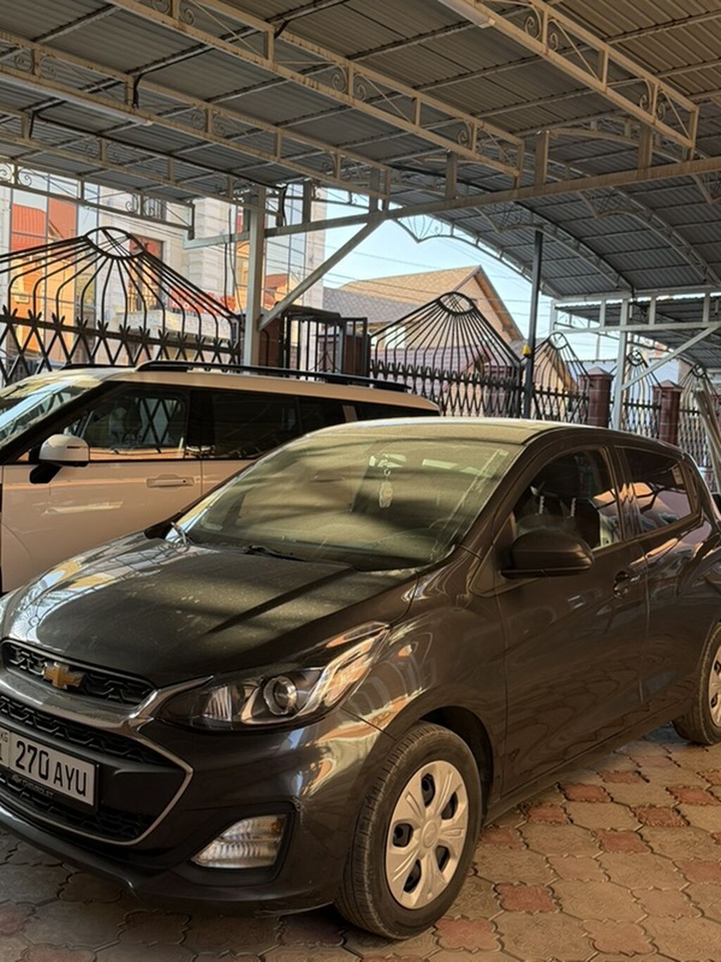 Chevrolet Spark: 2021 г., 1 л, Автомат, Бензин, Хэтчбэк: фото 2