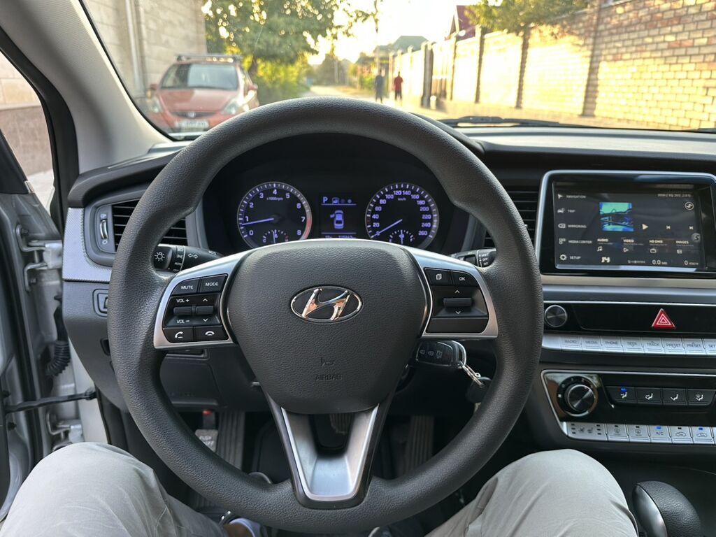 Hyundai Sonata: 2021 г., 2 л, Автомат, Газ, Седан: фото 6