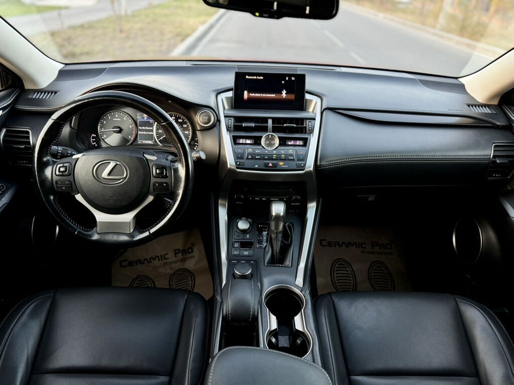 Lexus NX: 2016 г., 2 л, Автомат, Бензин, Кроссовер: фото 6