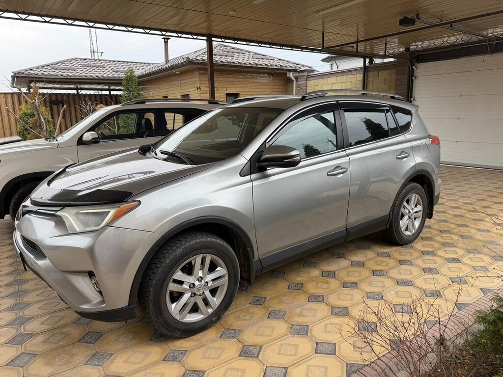 Toyota RAV4: 2016 г., Автомат, Бензин, Кроссовер: фото 2