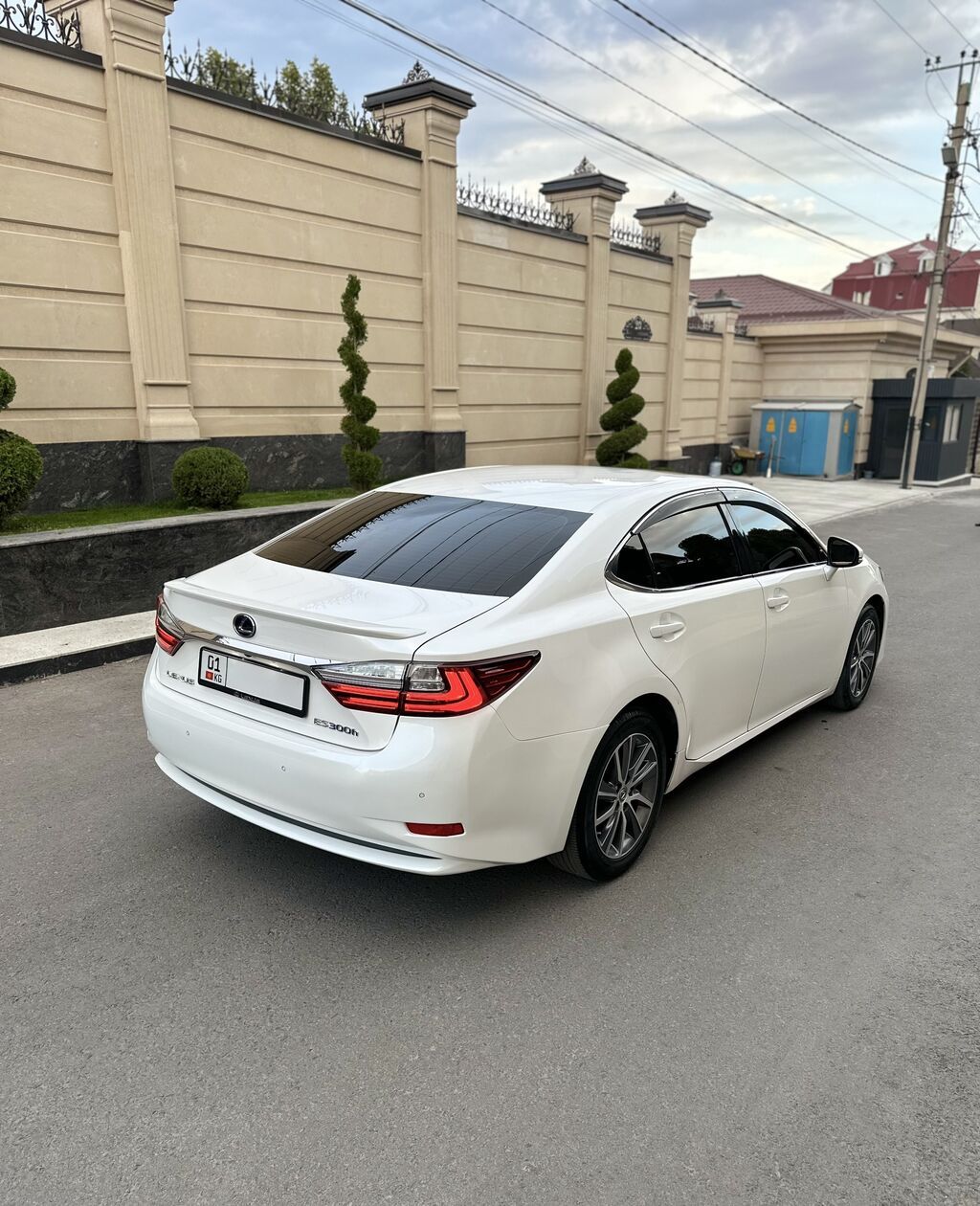 Lexus ES: 2016 г., 2.5 л, Автомат, Бензин: фото 4