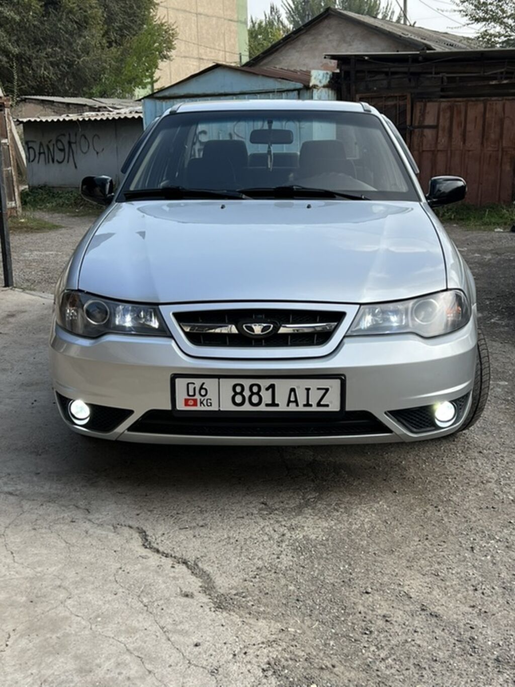 Daewoo Nexia: 2011 г., 1.5 л, Механика, Бензин, Седан: фото 2