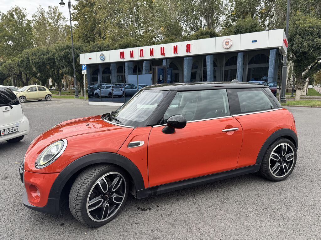 Mini Cooper: 2019 г., 1.5 л, Автомат, Бензин, Хэтчбэк: фото 3