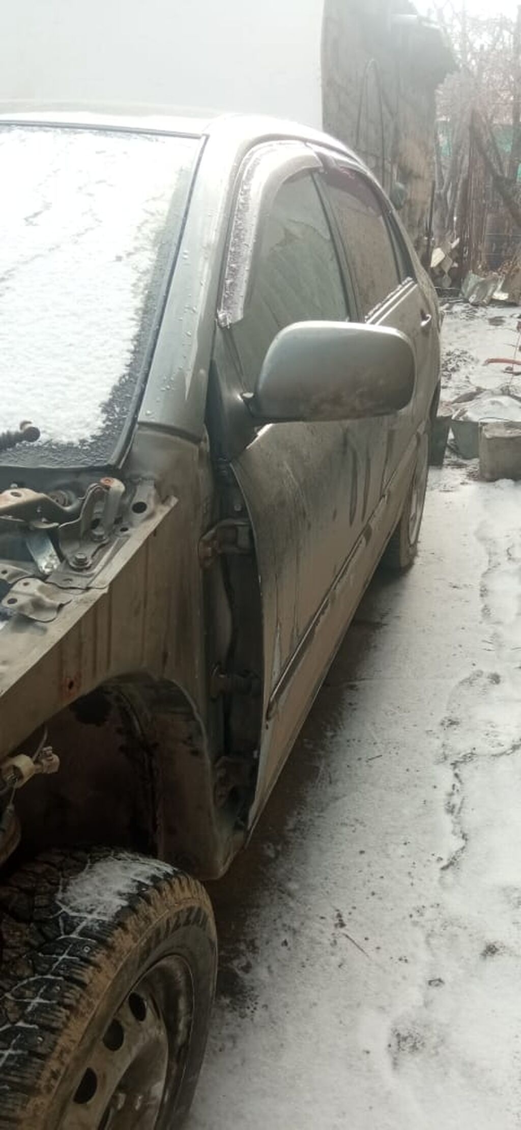 Toyota Corolla (E120) седан — продаются запчасти по разбору Модель и: фото 5
