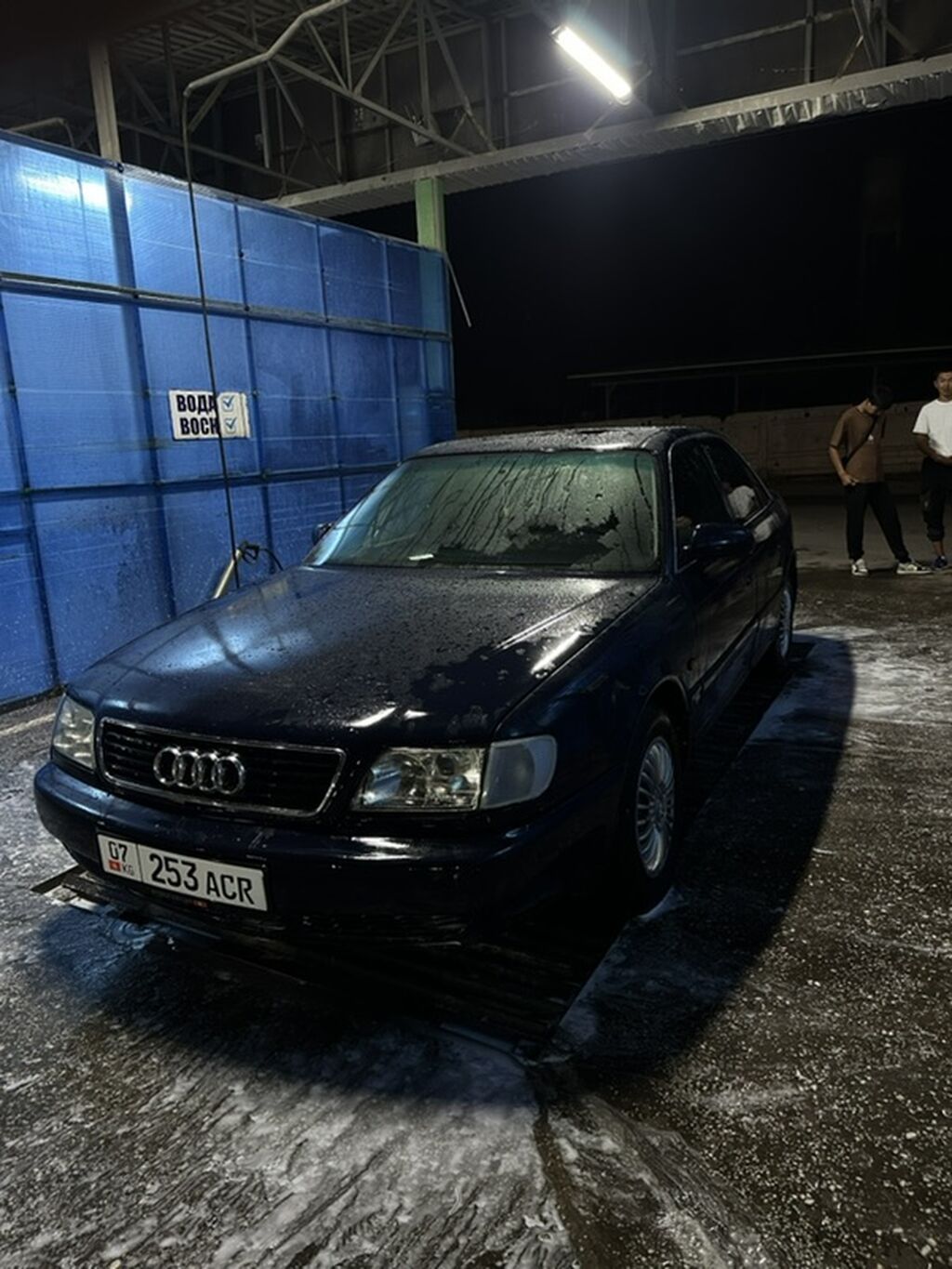 Audi A6: 1995 г., 2.6 л, Механика, Седан — фото 4