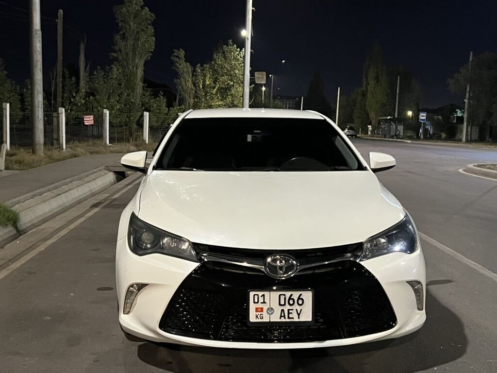 Toyota Camry: 2016 г., 2.5 л, Автомат, Бензин, Седан: фото 6