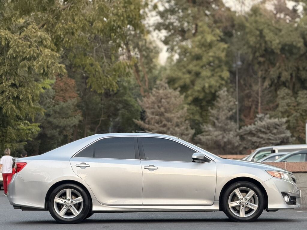Toyota Camry: 2014 г., 2.5 л, Автомат, Бензин, Седан: фото 4