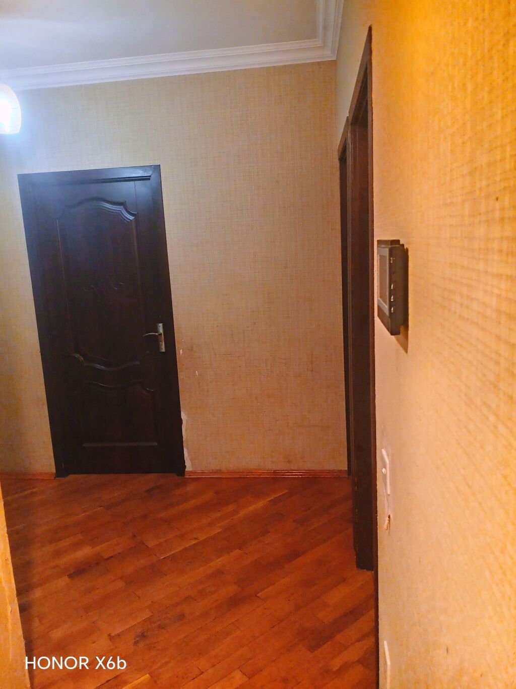 Bakı, Köhnə Günəşli, 3 otaqlı, Köhnə tikili, m. Həzi Aslanov, 75 kv. m