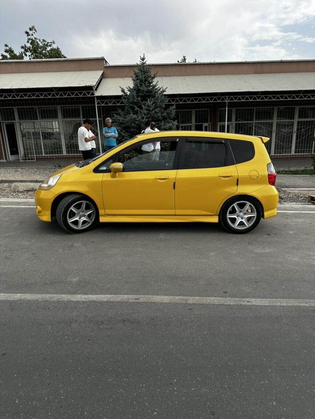 Honda Jazz: 2008 г., 1.4 л, Автомат, Бензин, Хэтчбэк: фото 2