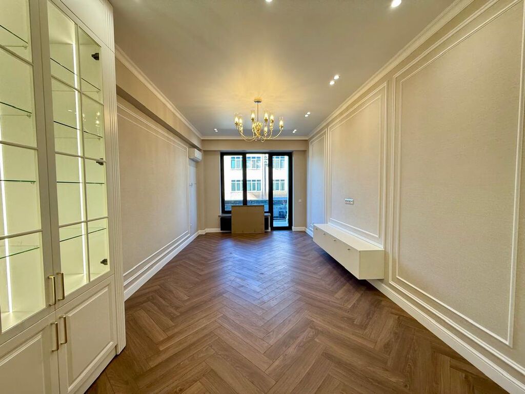 3 комнаты, 126 м², бульвар Эркиндик Элитка, 3 этаж: фото 2