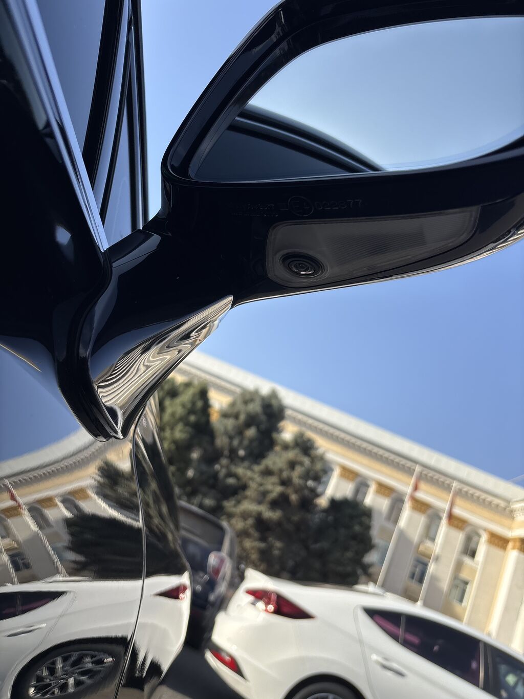 Lexus RX: 2010 г., 3.5 л, Автомат, Гибрид, Внедорожник: фото 6