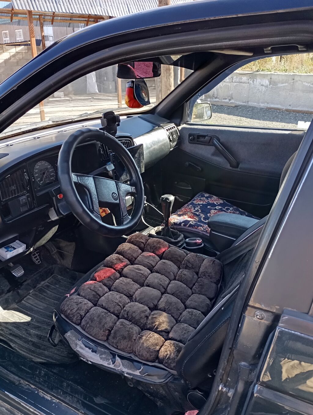 Volkswagen Passat: 1990 г., 1.8 л, Механика, Бензин, Седан: фото 7