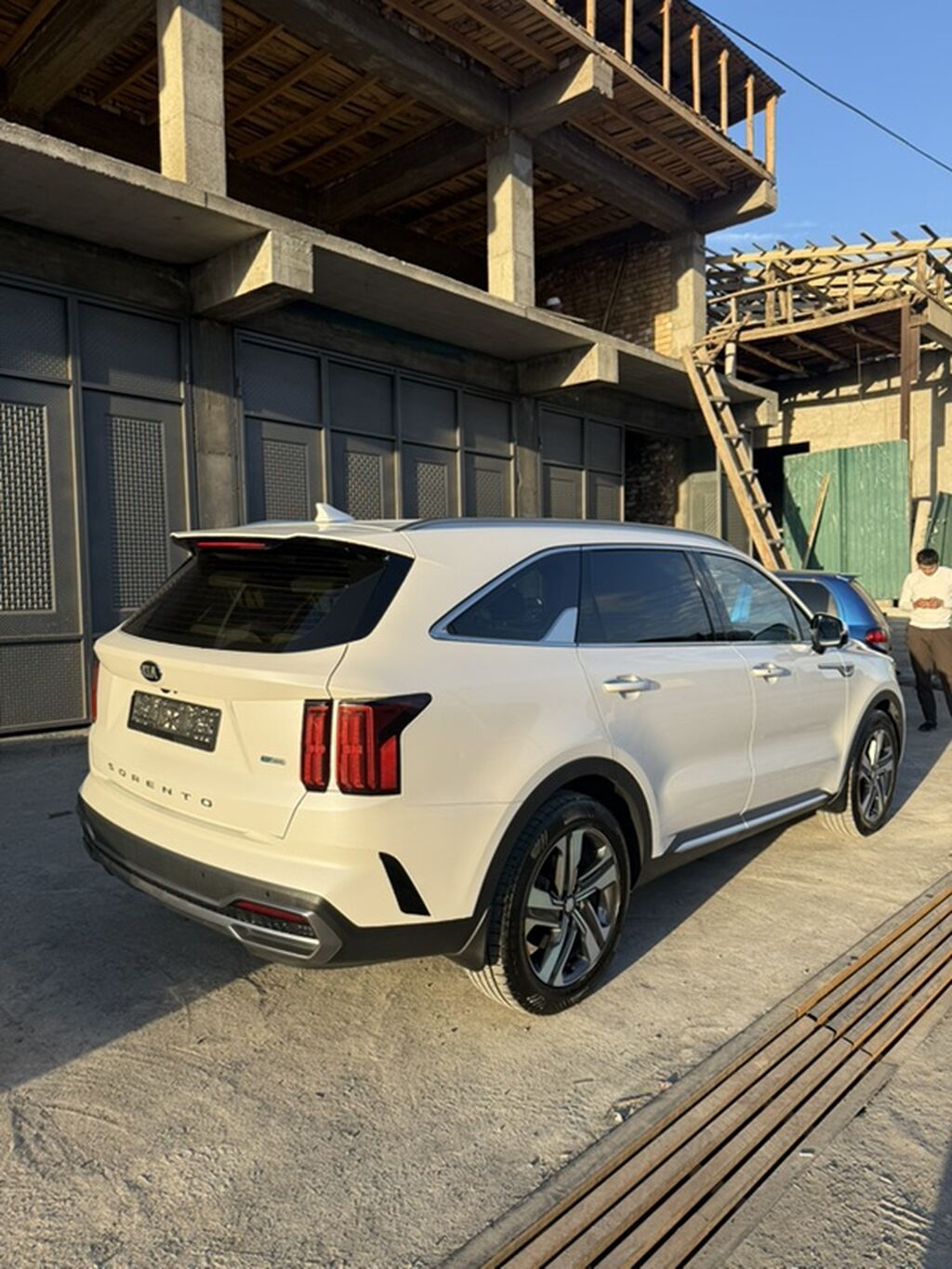 Kia Sorento: 2021 г., 1.6 л, Автомат, Гибрид, Кроссовер: фото 3